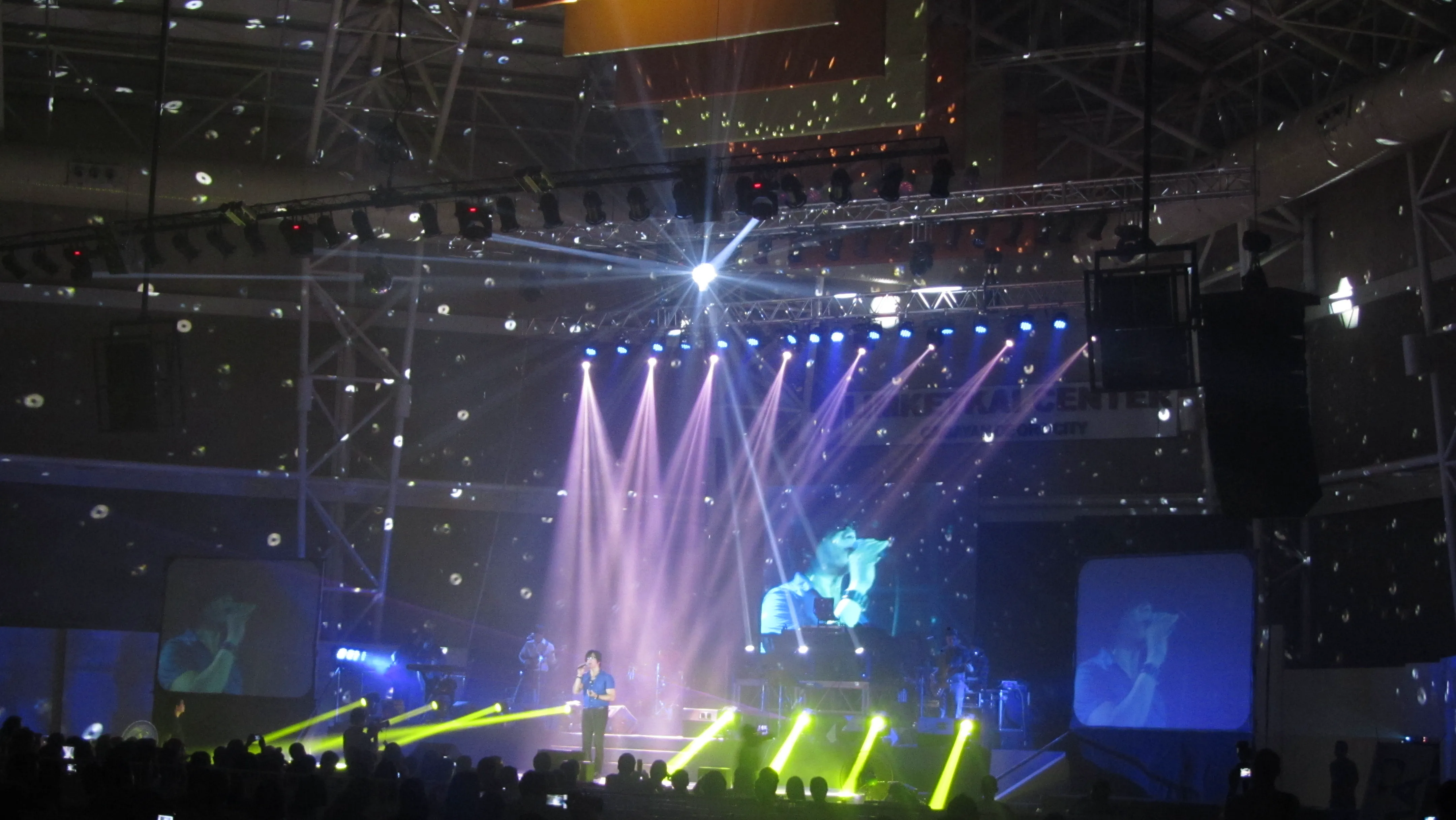 Limketkai Center Atrium Audience